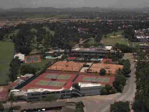 El Cid clubhouse and tennis courts